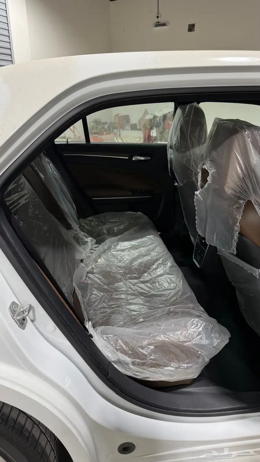 كرايزلر c300 v8 2021 لكجري 16