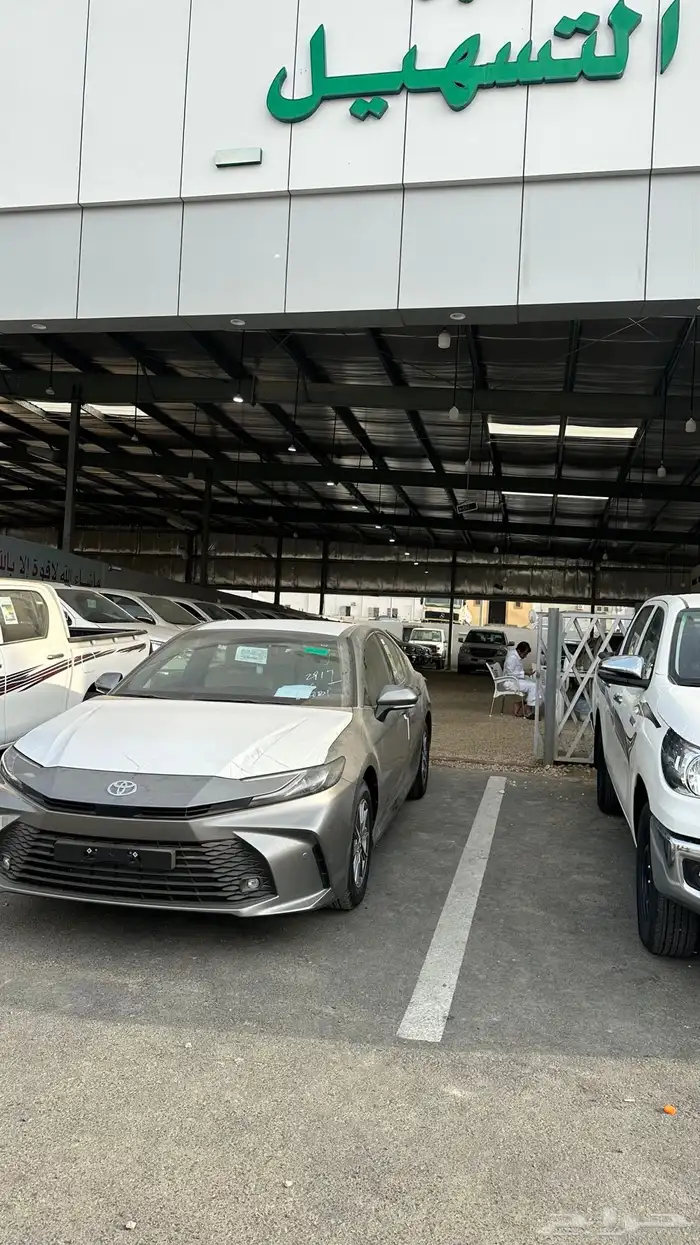 كامري 2025 استاندر بنزين E السعر 114500 كاش وبنك 17