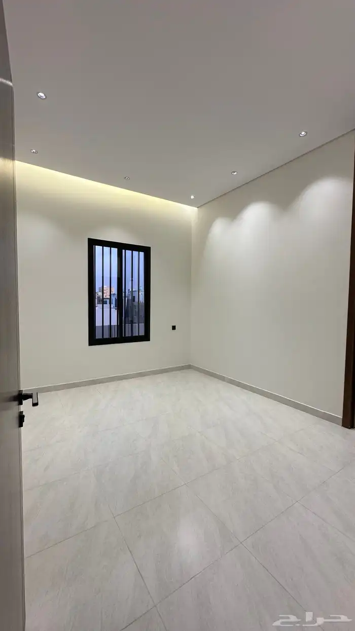للبيع ارواف ارضيه وعلويه ابها دره المحاله 31
