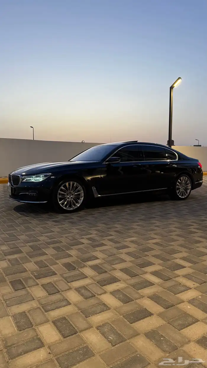 للبيع بي ام دبليو 730 19