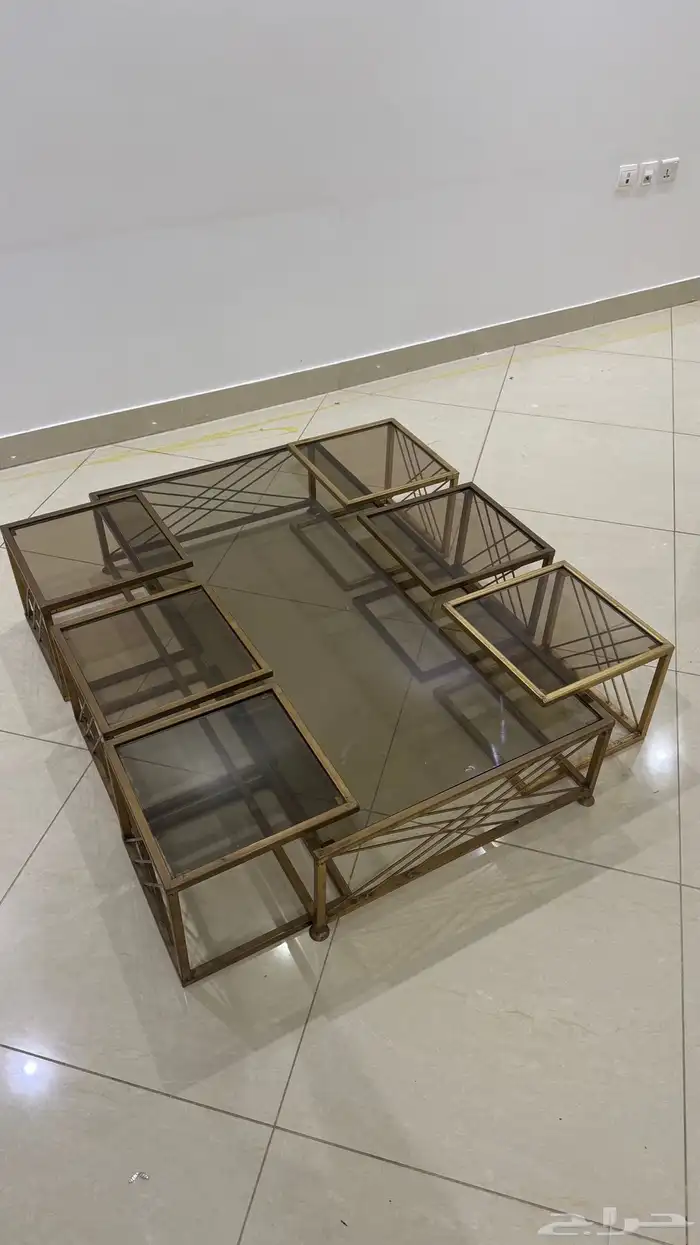 طاوله مجلس معد احتاجها للي يبغاها بلاش 0