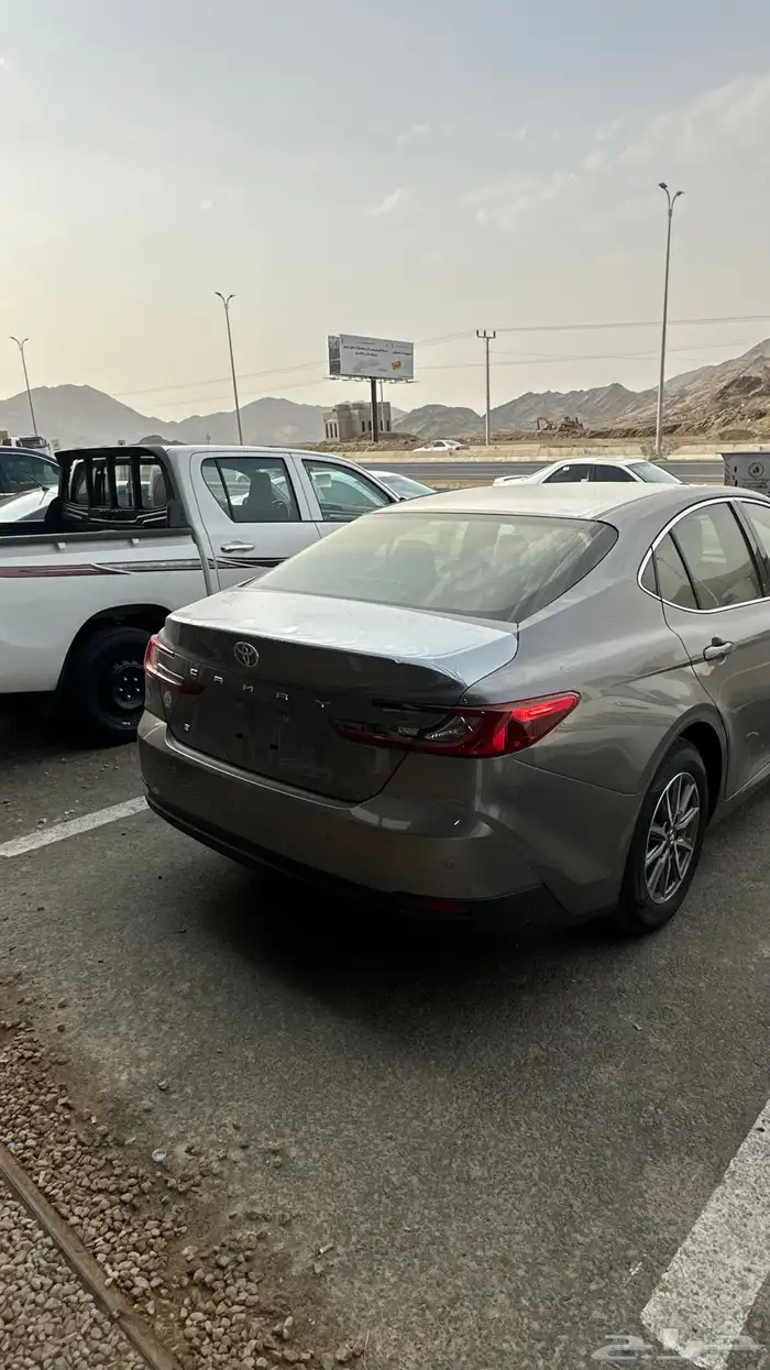 كامري 2025 استاندر بنزين E السعر 114500 كاش وبنك 8