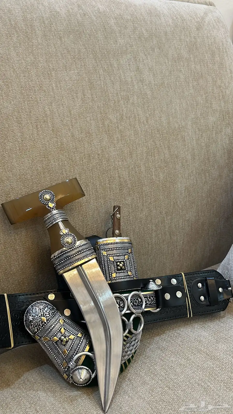 جنبيه حك زراف 1
