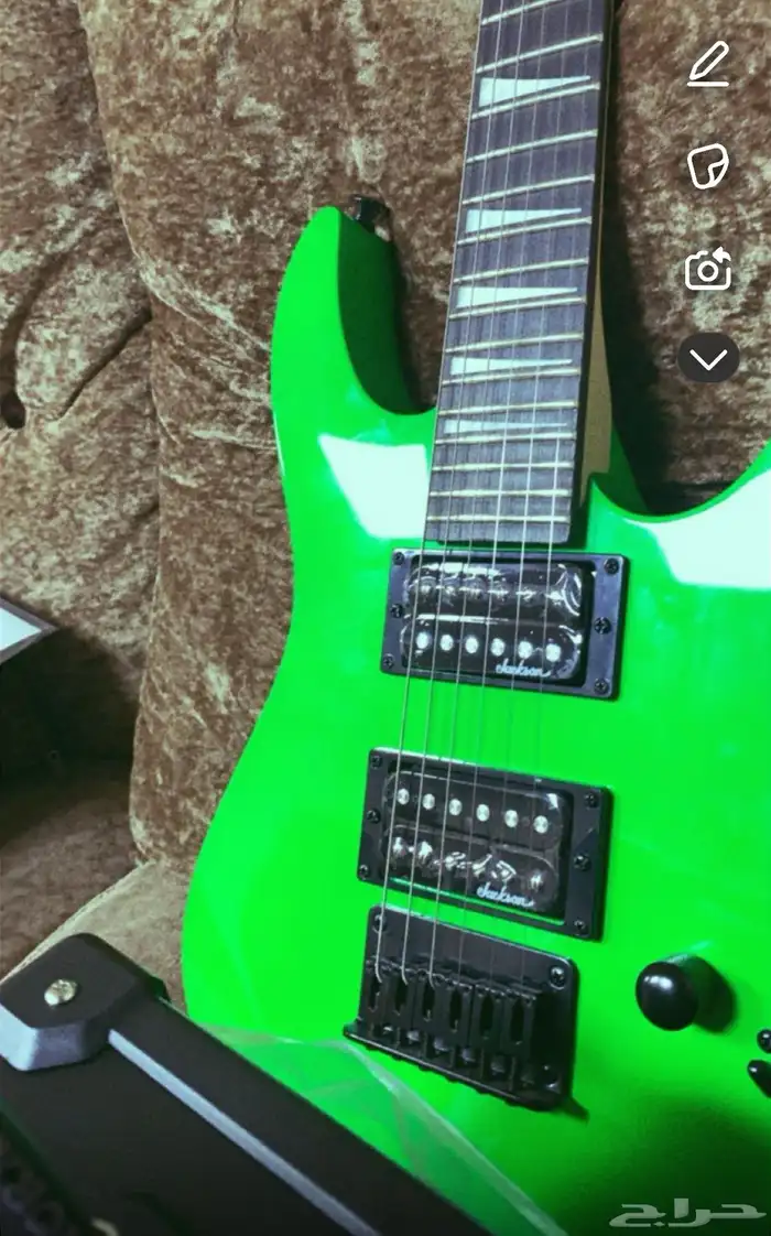 قيتار الكتريك جاكسون 1