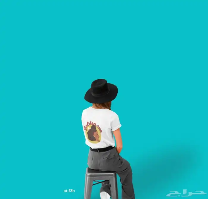 مصممة جرافيك 4