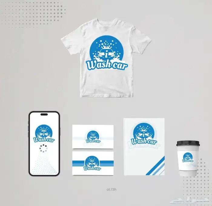 مصممة جرافيك 3