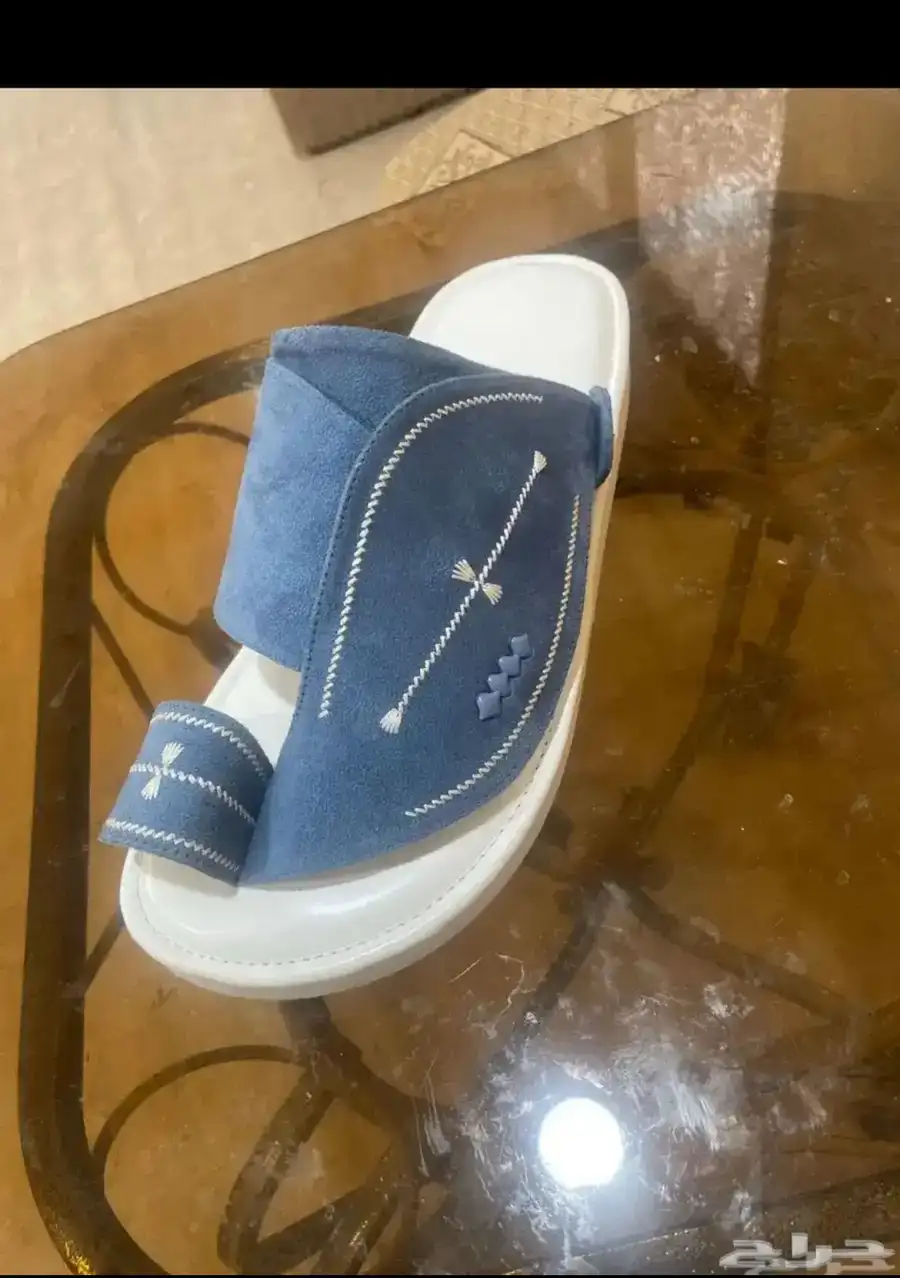 حذاء شرقي 0