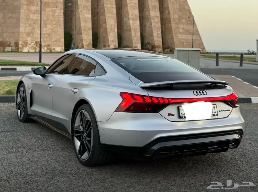 اودي e-tron GT RS 1