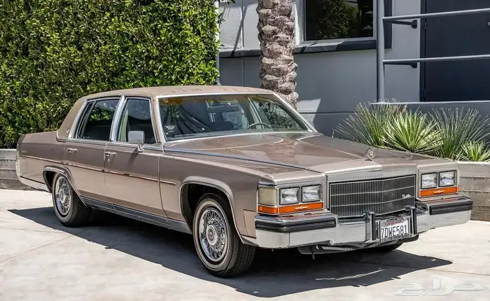 كاديلاك فليتوود بروقهام 1986 Cadillac Fleetwood Brougham 2