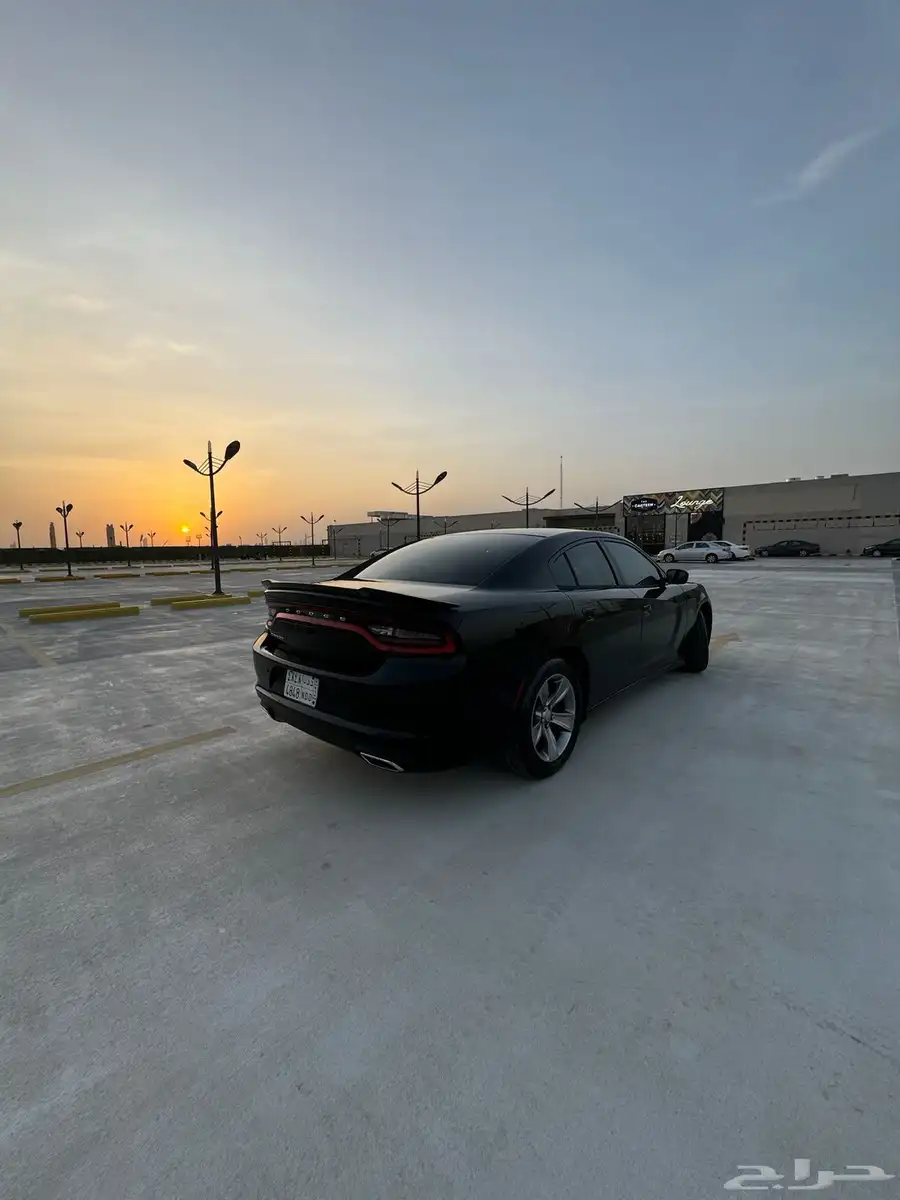 تشارجر V6 2016 SE 4