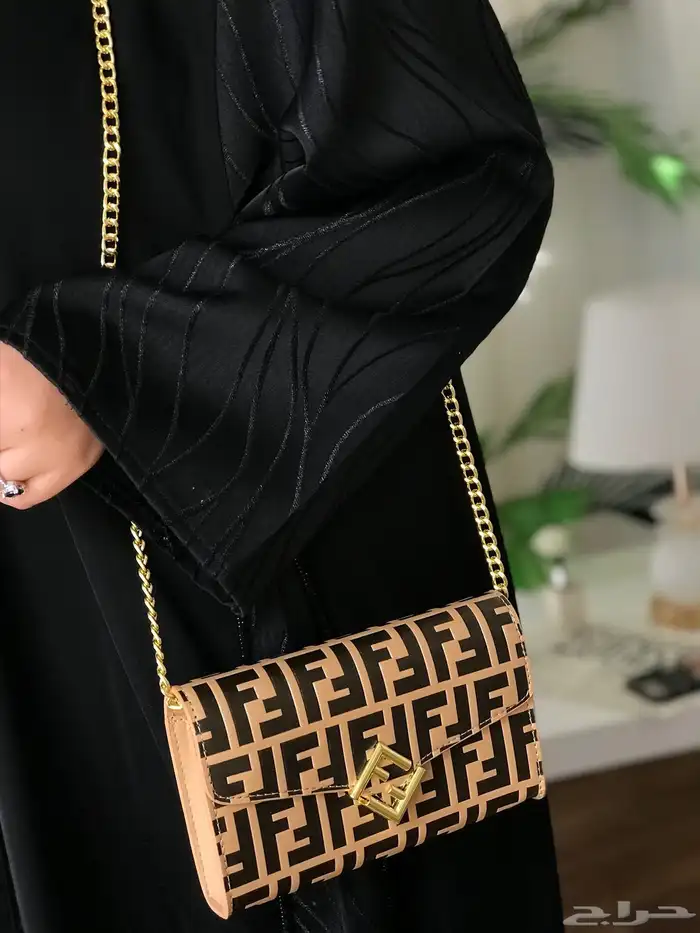 شنط نسائيه ماركات 33