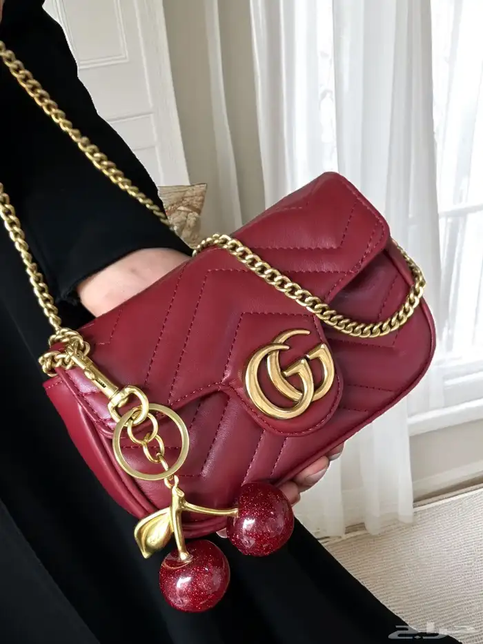 شنط نسائيه ماركات 24