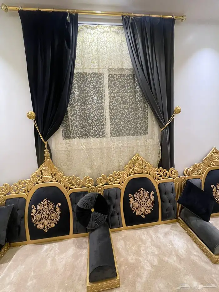 للبيع اثاث شبه جديد 2