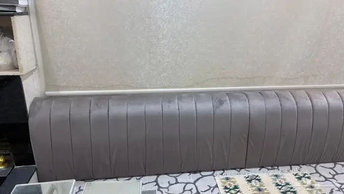 مساند ظهر وطاولات للبيع 6