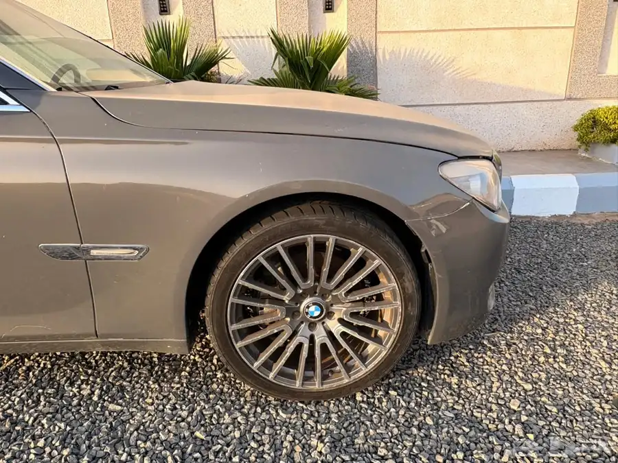بس ام دبليو 740 سعودي 5