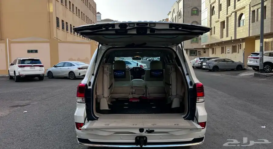 لاندكروزر GXR2021 5
