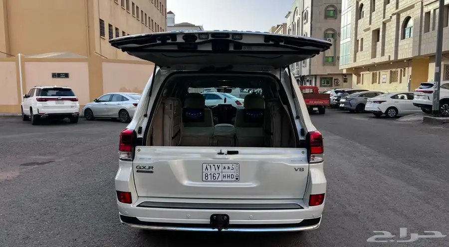 لاندكروزر GXR2021 9