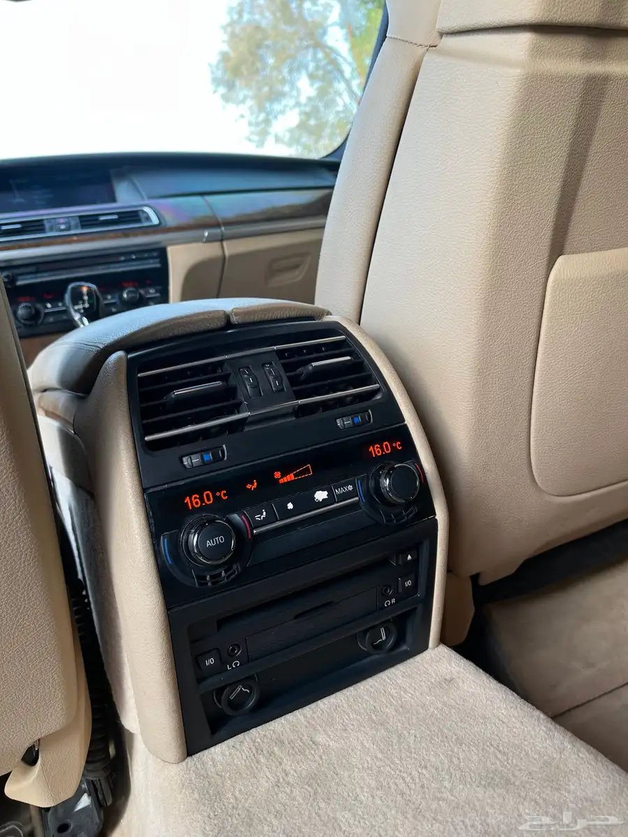 بي ام دبليو 2009 حجم 740Li ممشى قليل 41