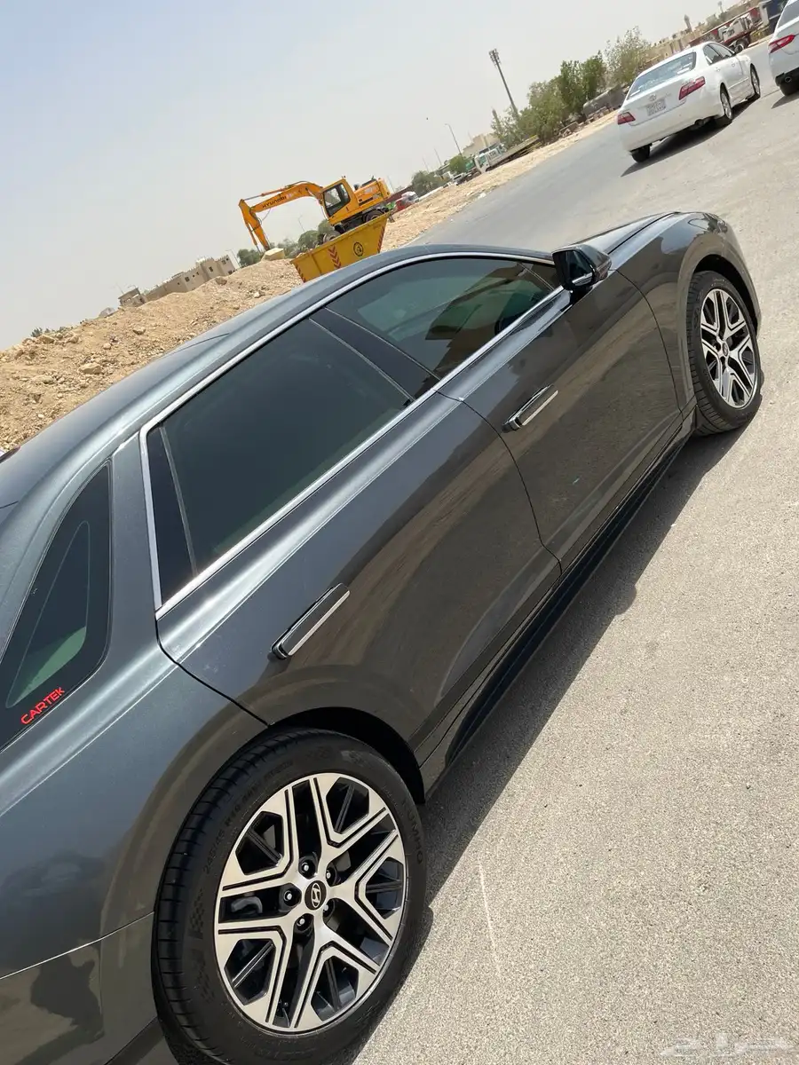 ازيرا 2025 5