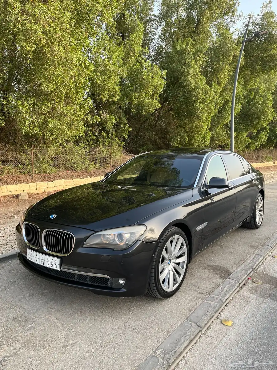 بي ام دبليو 2009 حجم 740Li ممشى قليل 4