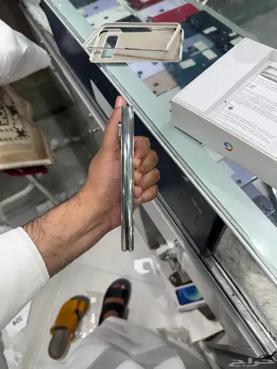 قوقل بكسل فولد 256 مع كرتونه والسلك والكفر الاصلي 3