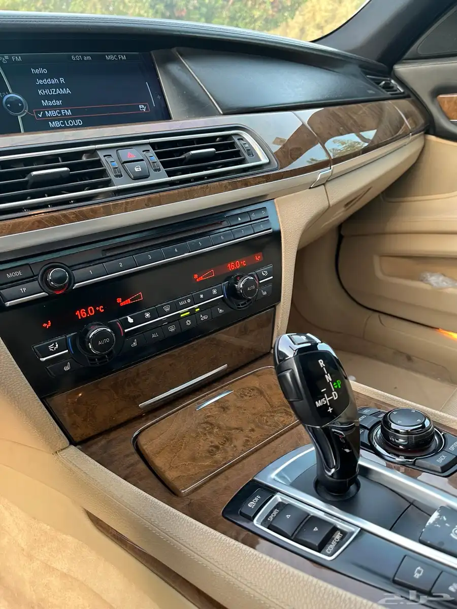 بي ام دبليو 2009 حجم 740Li ممشى قليل 26