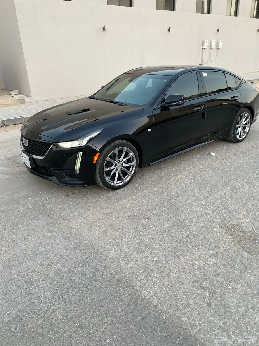 كاديلاك CT5 2022 1