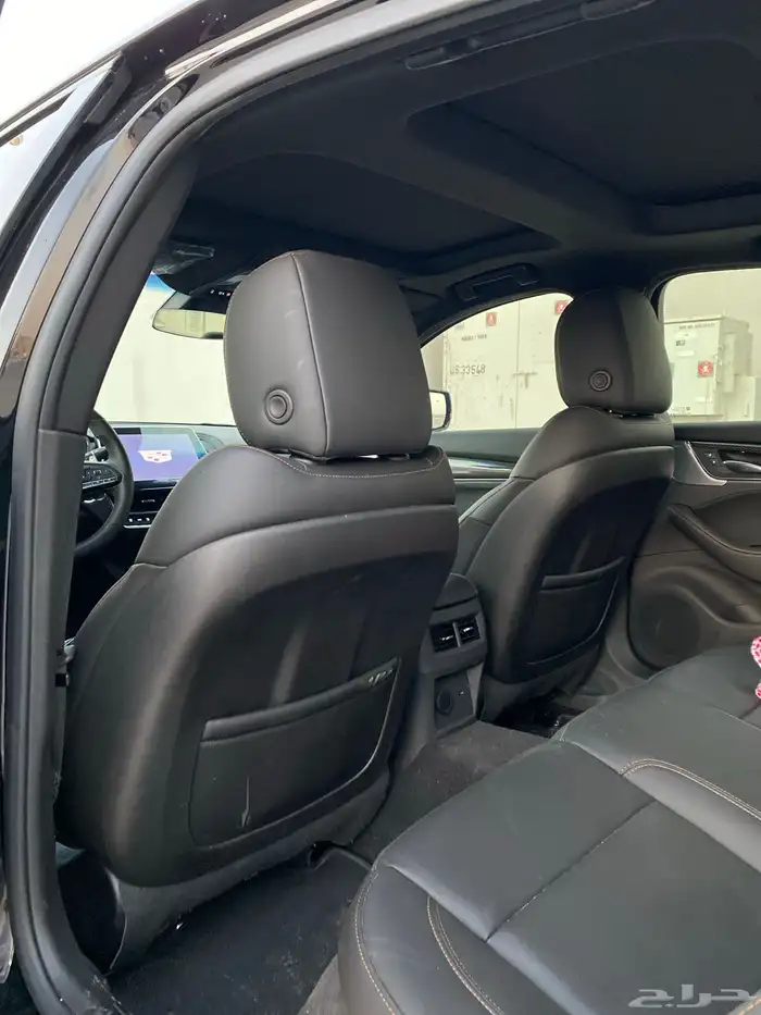 كاديلاك CT5 2022 13