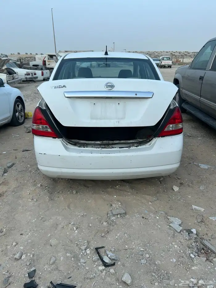 قطع غيار نيسان تيدا 2008 تشليح 1