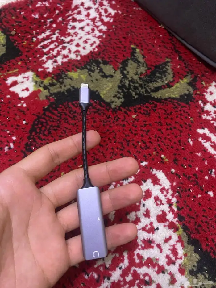 وصلة آيفون شاحن وسماعة 0