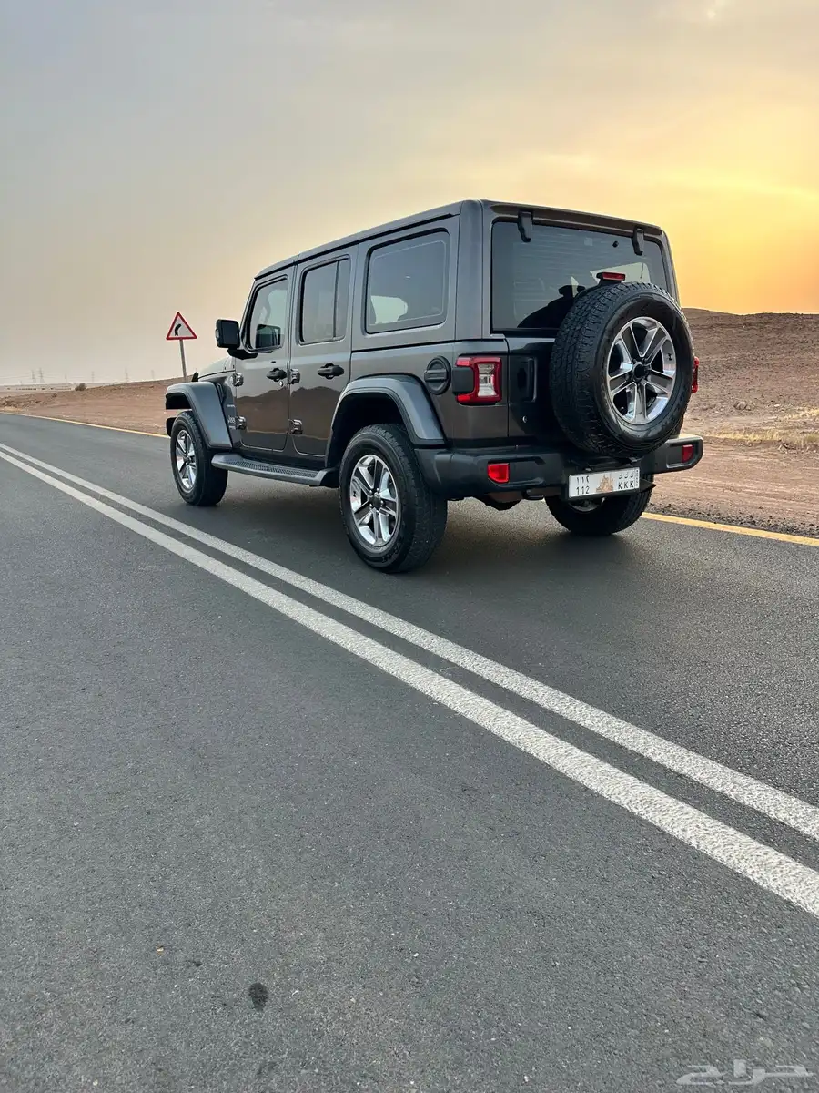 جيب رانجلر صحارى V 6 يوم 114 الف 26
