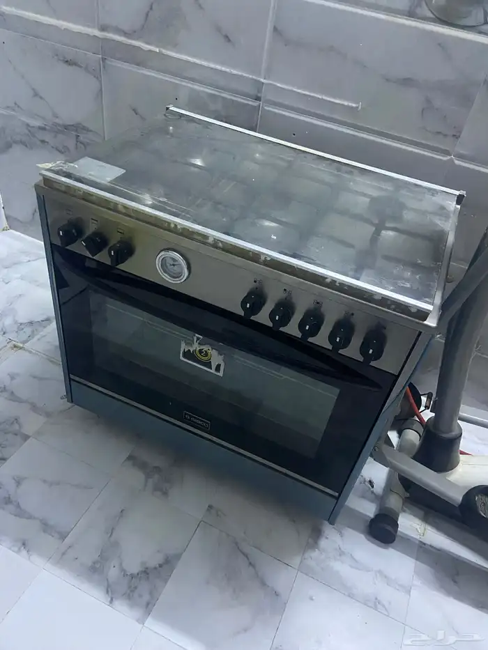 كنب غرفه 6في4 و قز للبيع الي بيشتري يكلمني خاص 1