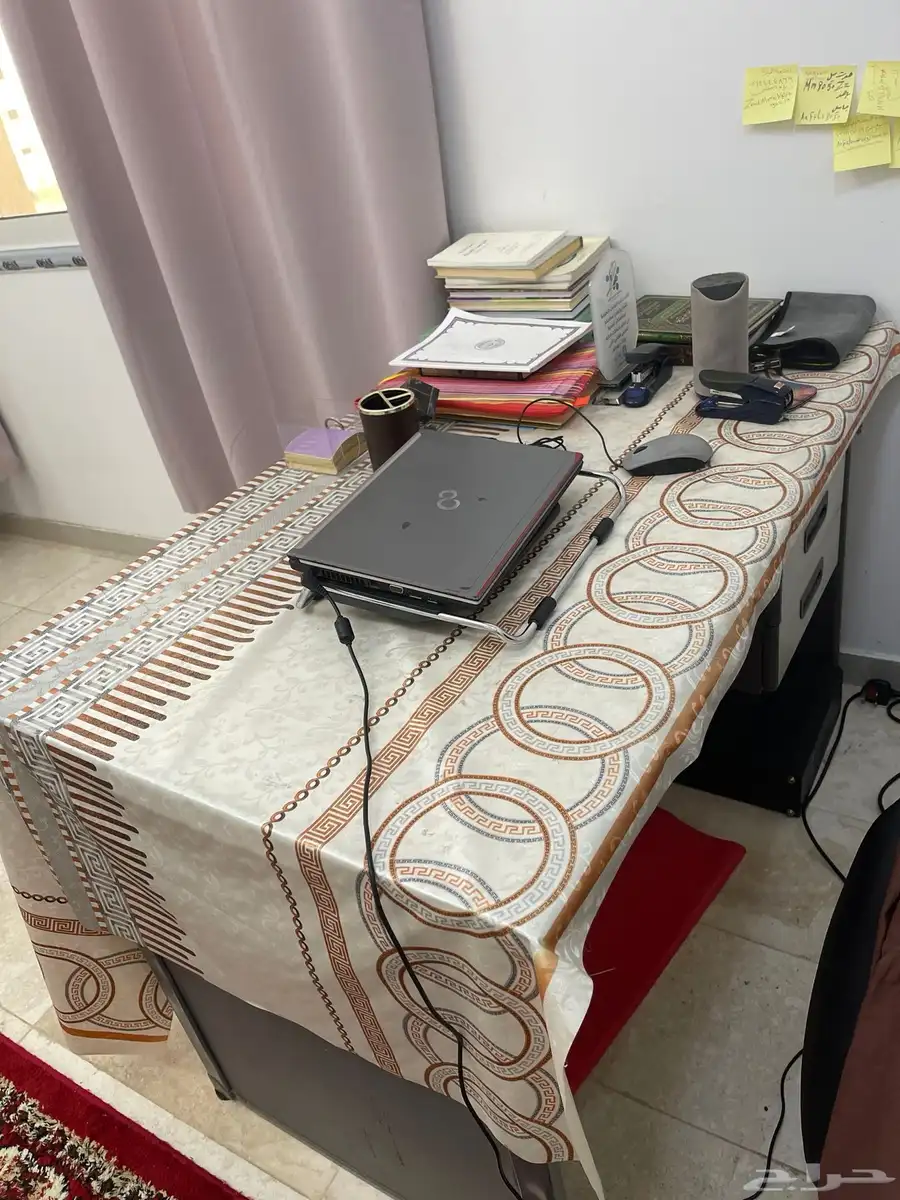 مكتب ومكتبة للبيع 0