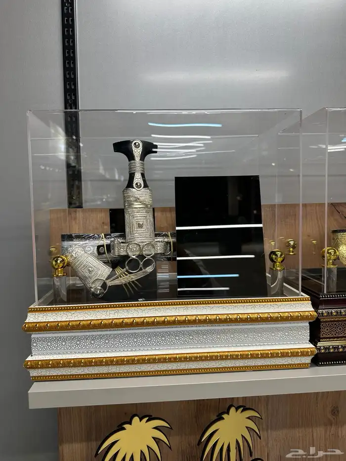 هدايا سيوف بشوت دروع مناسبات وحفلات 0