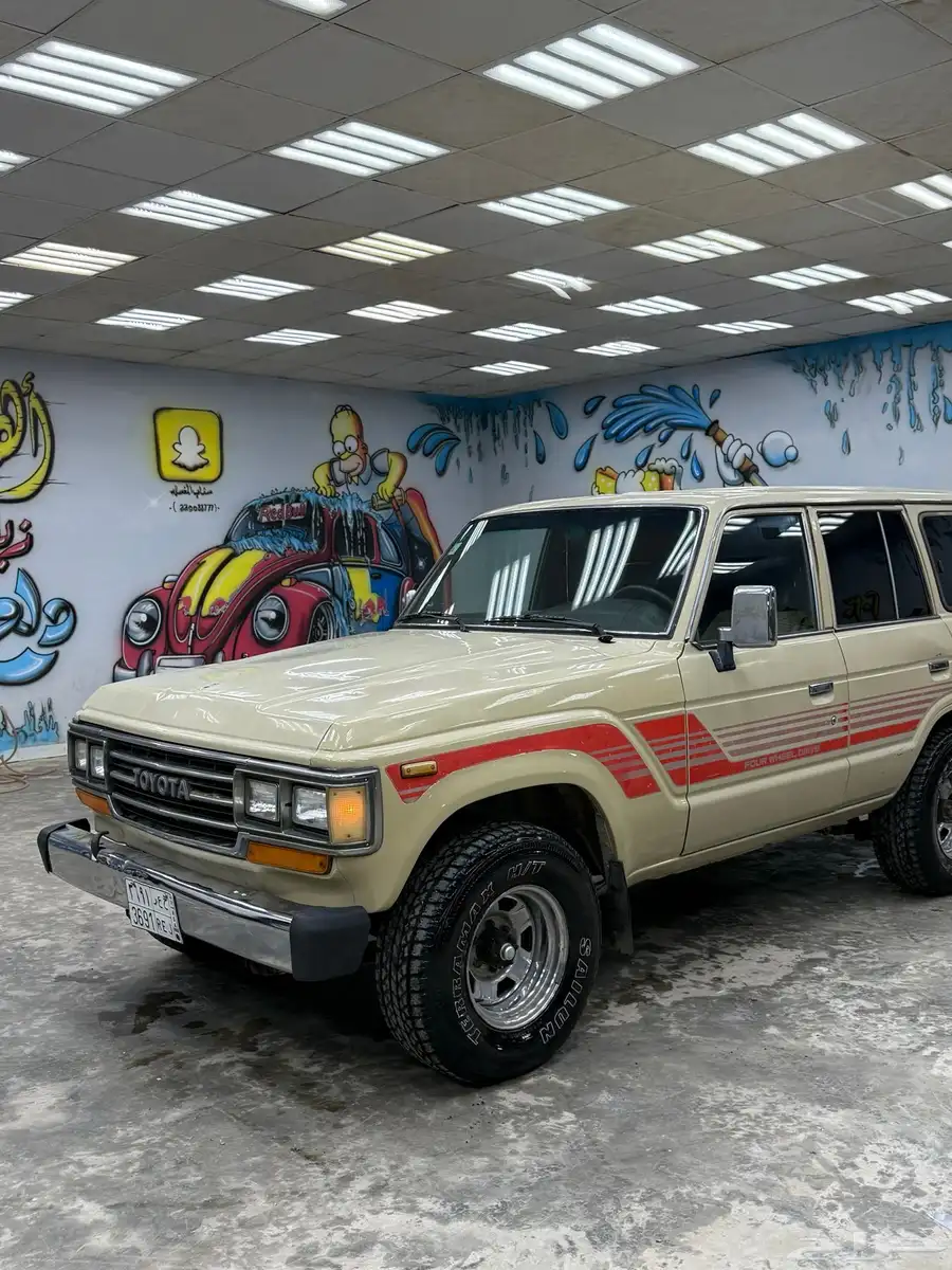 لاندكروزر GX 12