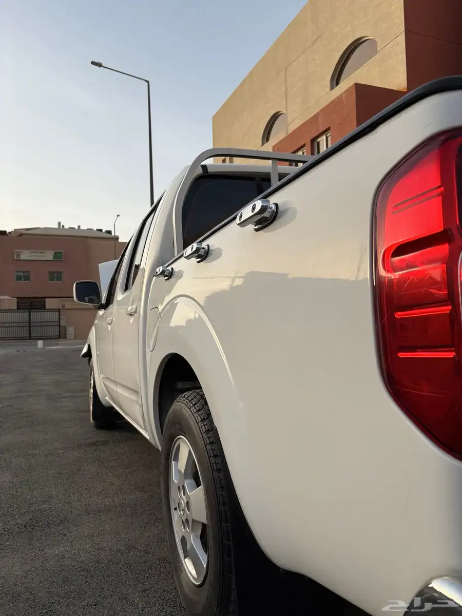 للبيع نافارا 2012 25