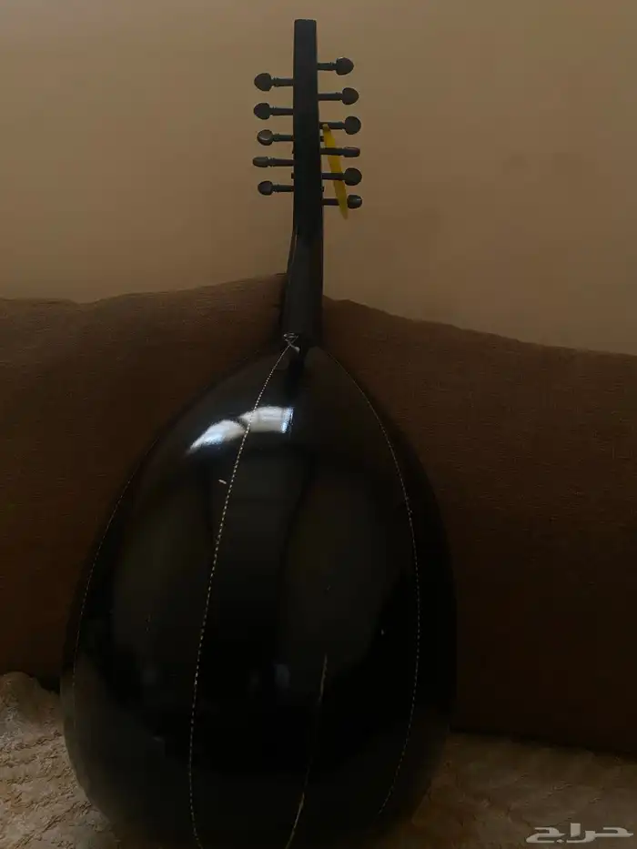 عود مصري آلة موسيقية 1