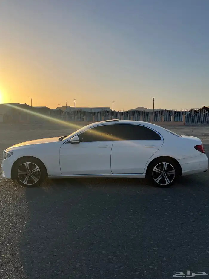 مرسيدس اي كلاس 220 2019 وكالة 10