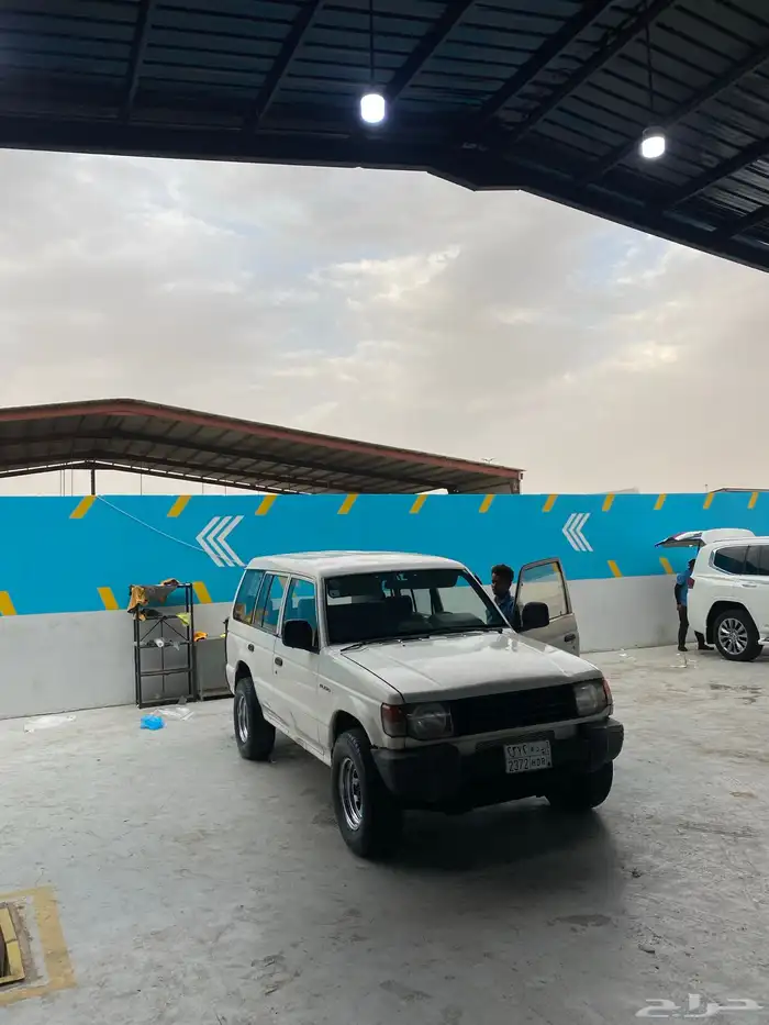 متسوبيشي باجيرو اربع أبواب للبيع 3