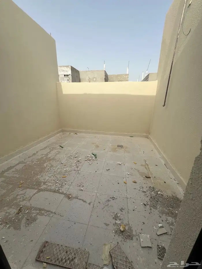 شقق تمليك راقيه بجودة بناء عاليه العزيزيه - حي الأمواج 24