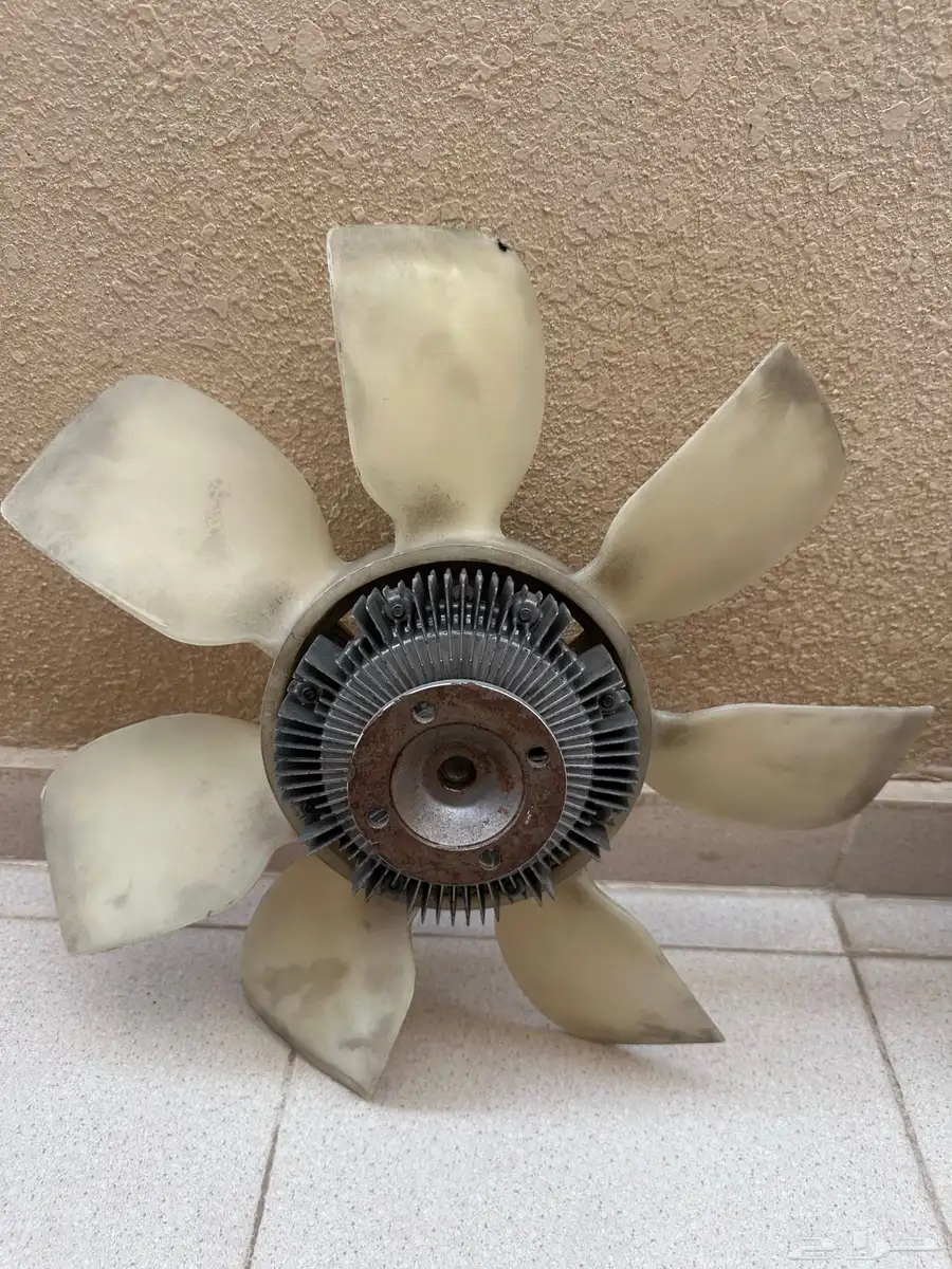 قطع لكزس 400 مديل 98 الى 200 4