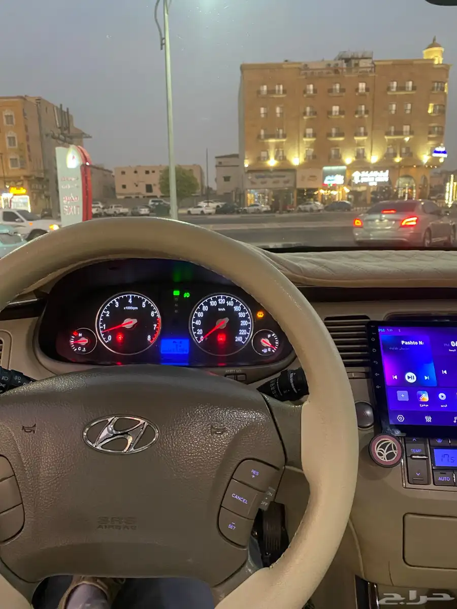 أزيرا 2011 8