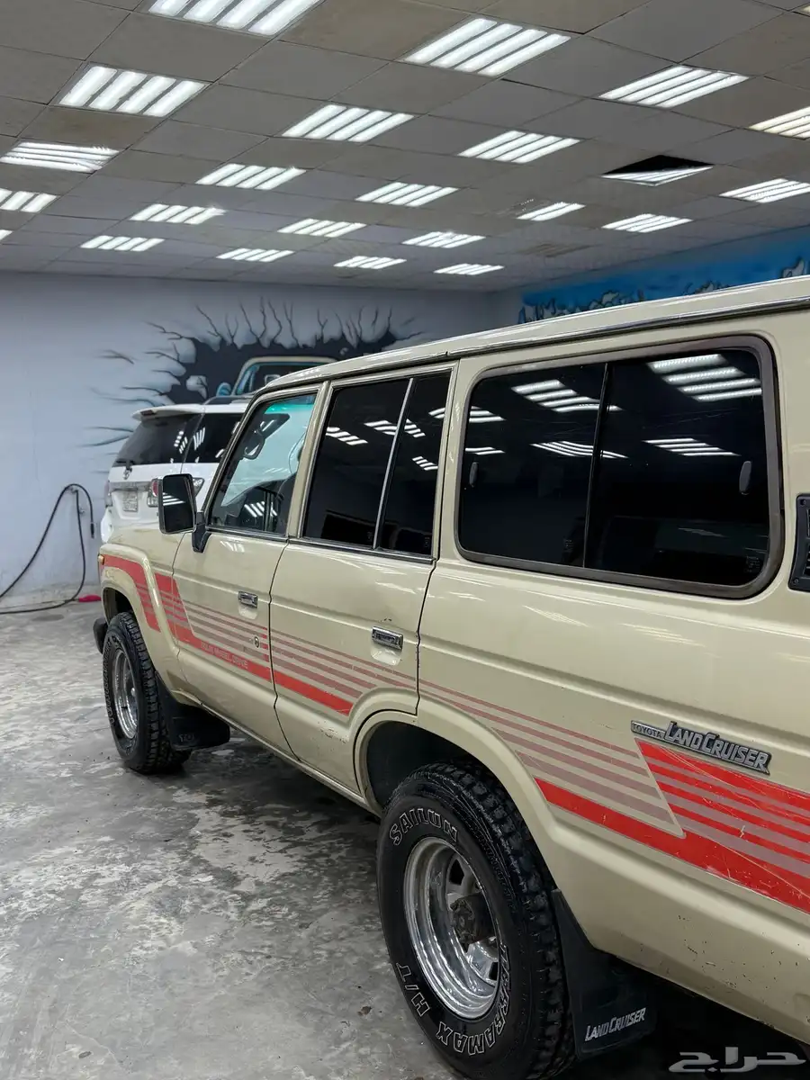 لاندكروزر GX 3