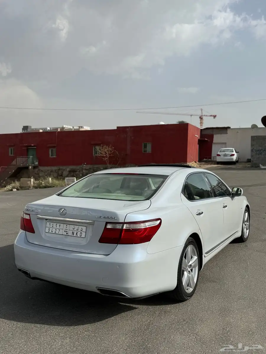 لكزس LS460L 3