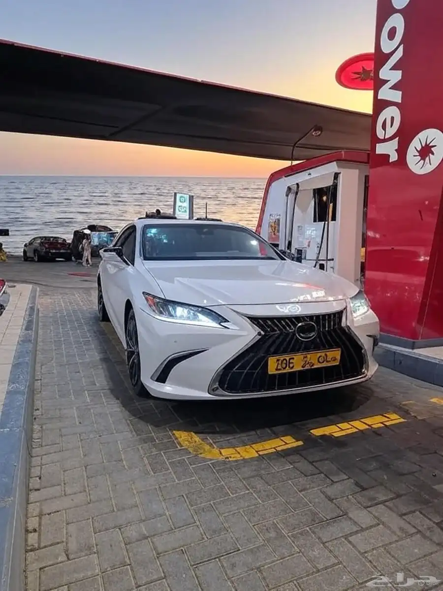 لكزس 2024es350 0