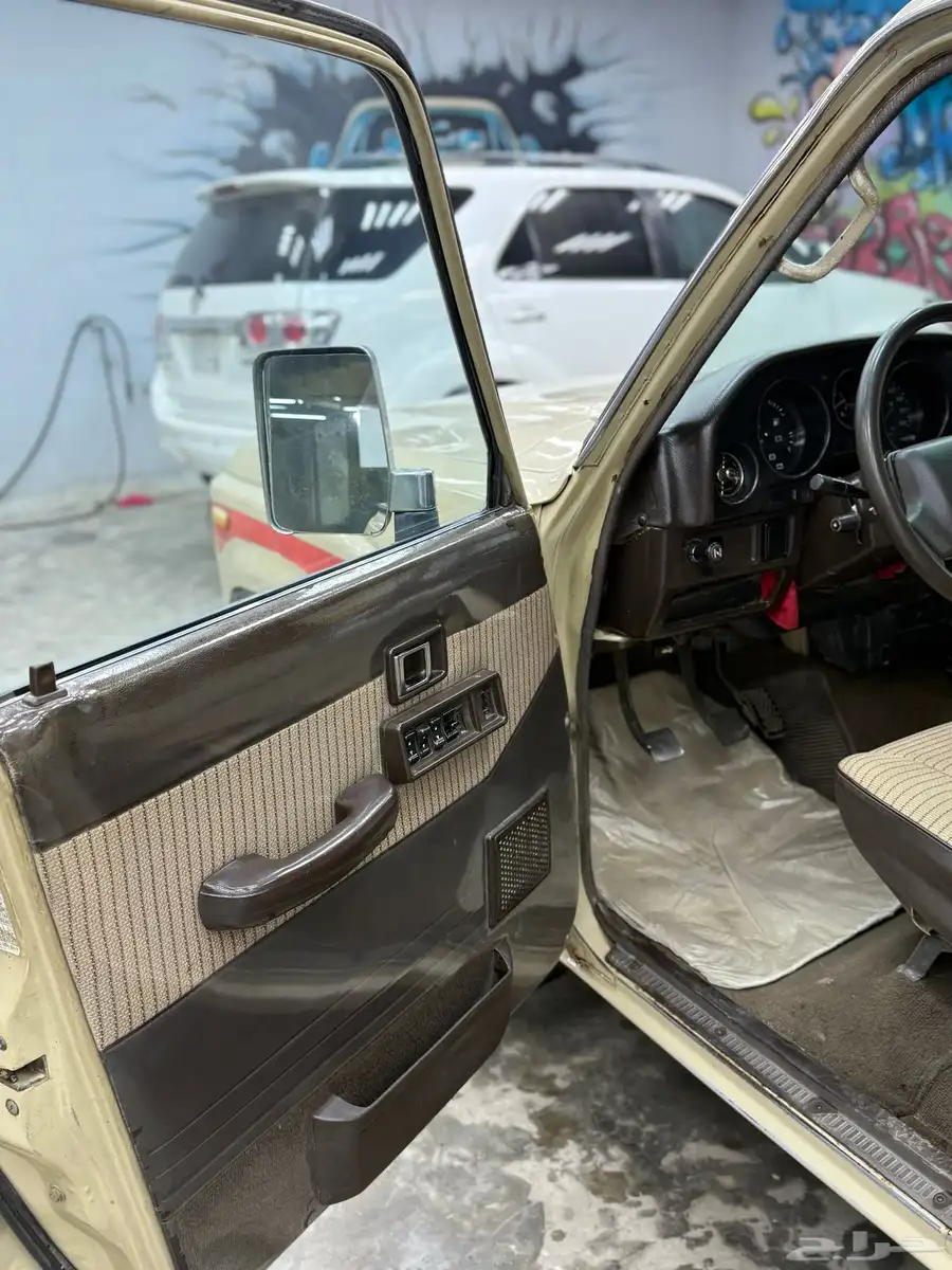 لاندكروزر GX 6