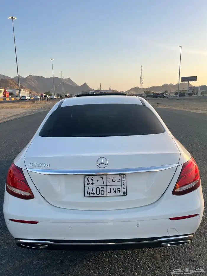 مرسيدس اي كلاس 220 2019 وكالة 7