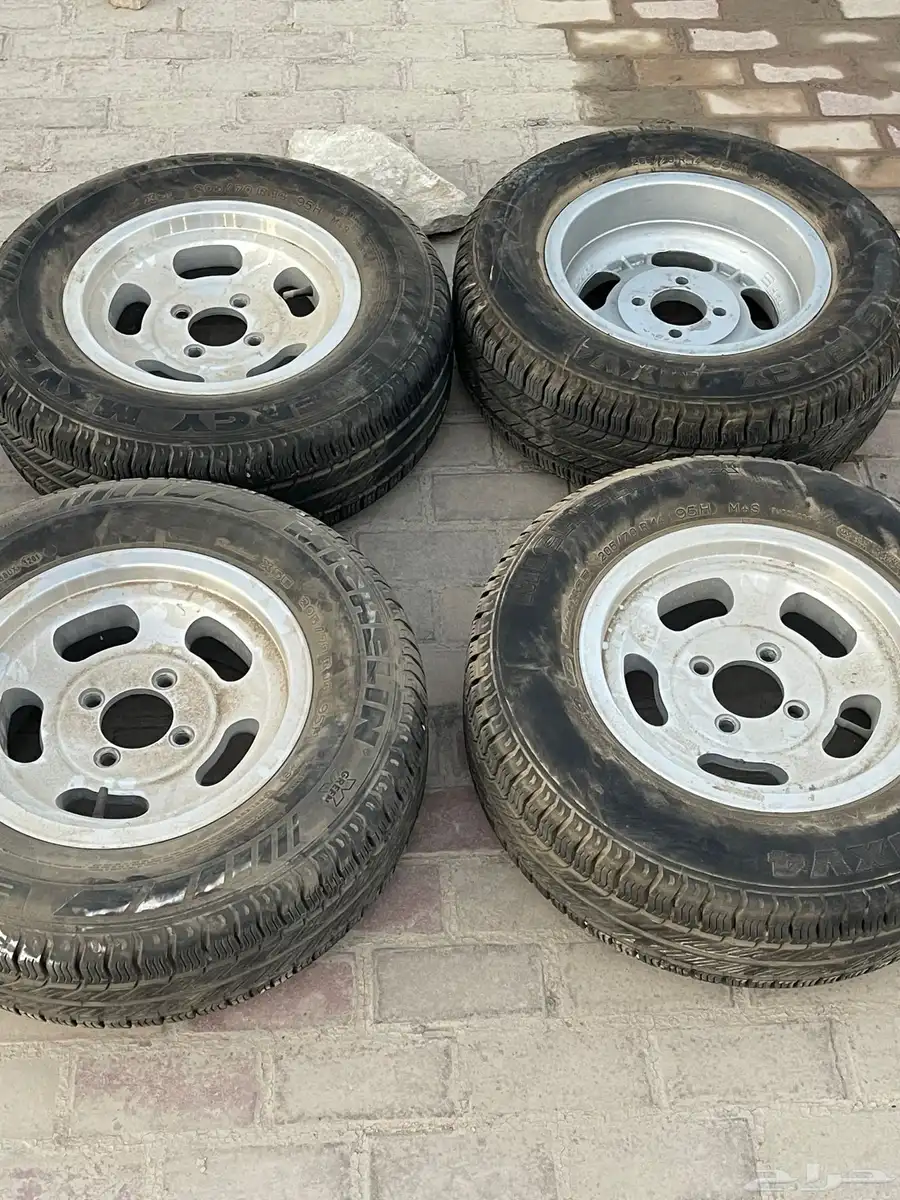 للبيع اغراض نيسان زد 280 1