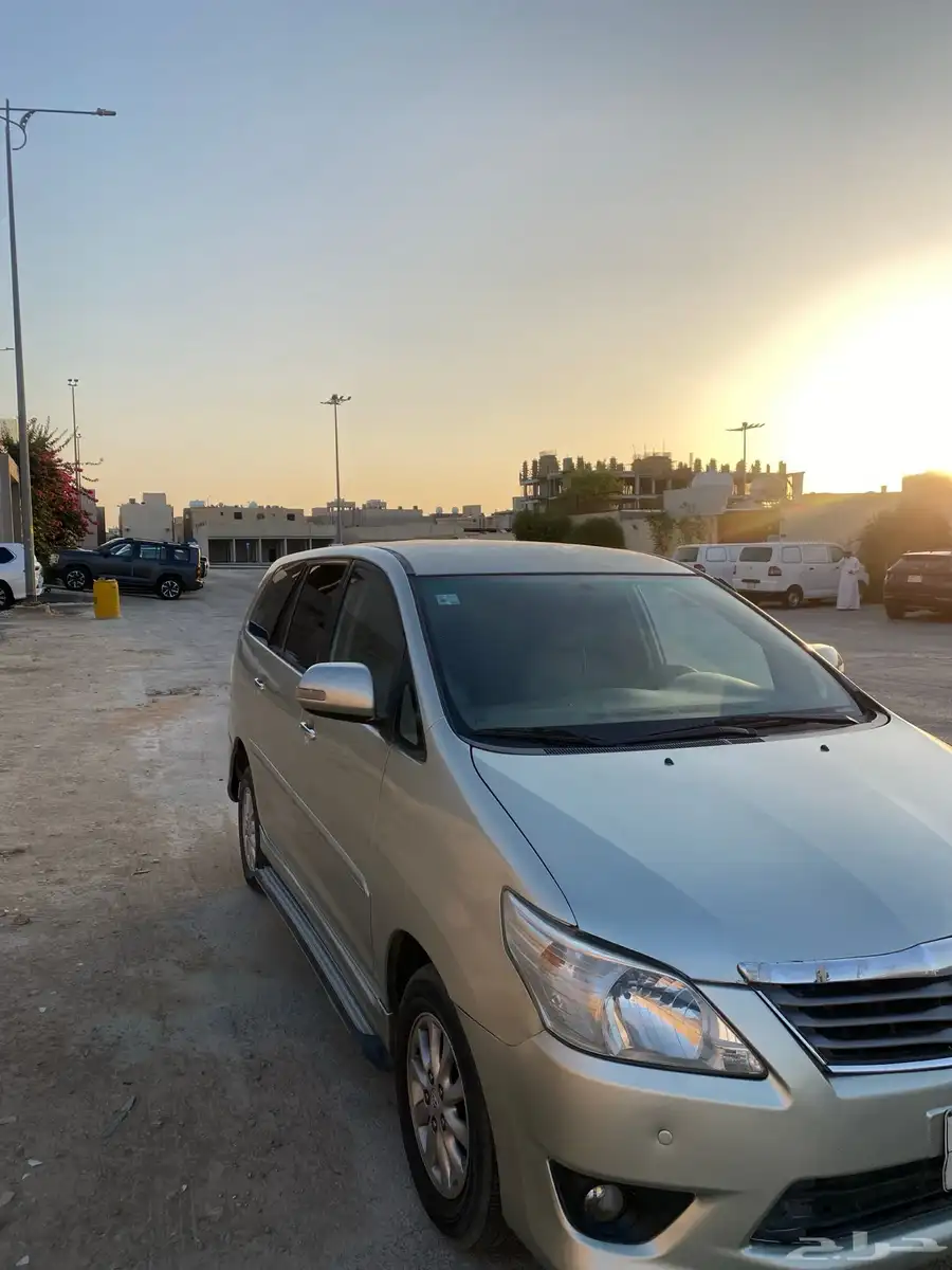 تايوتا اينوفا for sale 2013 1
