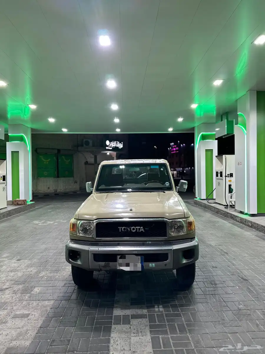 جيب شاص 2010 نص فل 2